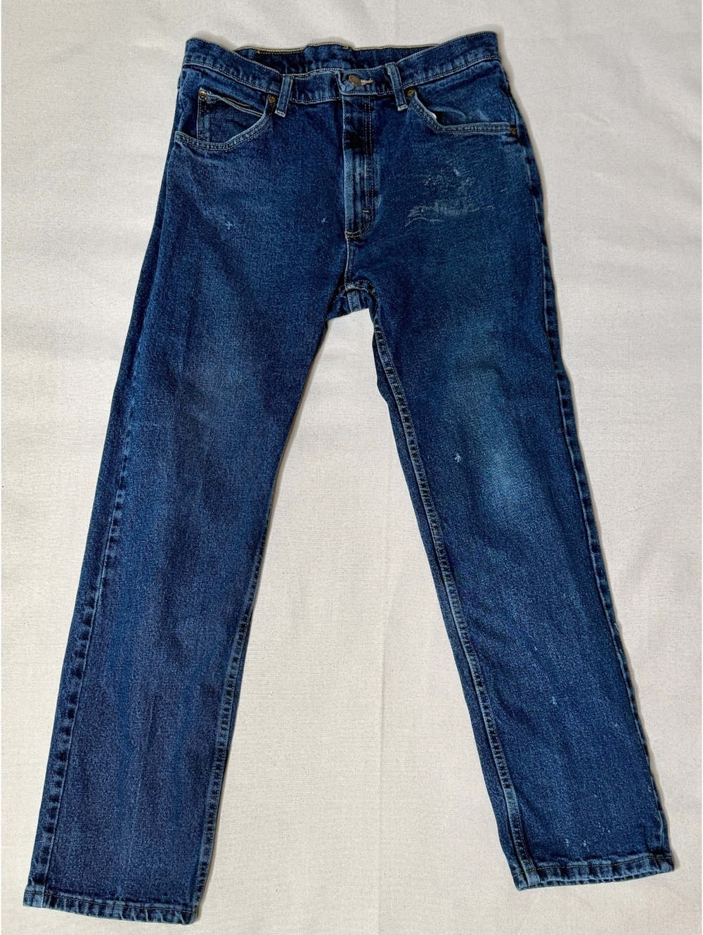 Wrangler 1096FXVF Men’s 32x32 Blue Jeans Authentic Farmer Workwear Distressed - Picture 2 of 8